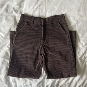 Butter Goods Manchester Byxor - Säljer snygga butter goods skate byxor i Manchester använda men i nyskick köpta för 1250, skriv gärna om du har några funderingar