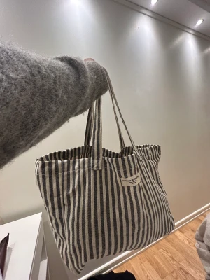 Väska - Jättesnygg väska! 10/10 skick! 