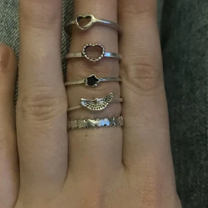 Ringar - 5 stycken superfina ringar 10 kr för alla🫶🏼