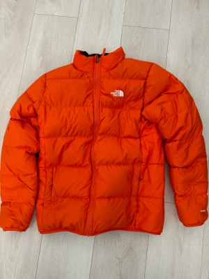 The North Face Jacka - Jackan är i bra skick haft den på ett par gånger