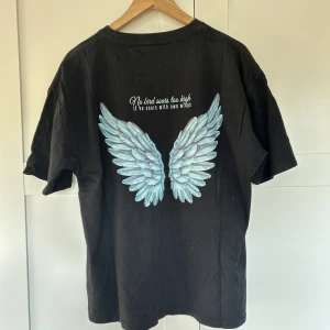 T-shirt  - T-shirts med tryck från Shein  Som ny