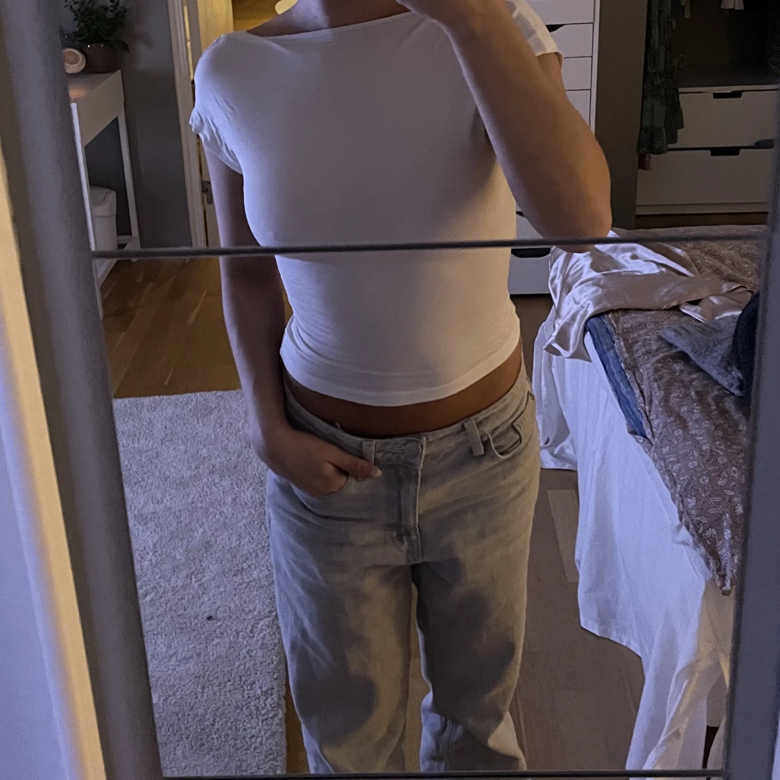 Vit topp med öppen rygg - 90