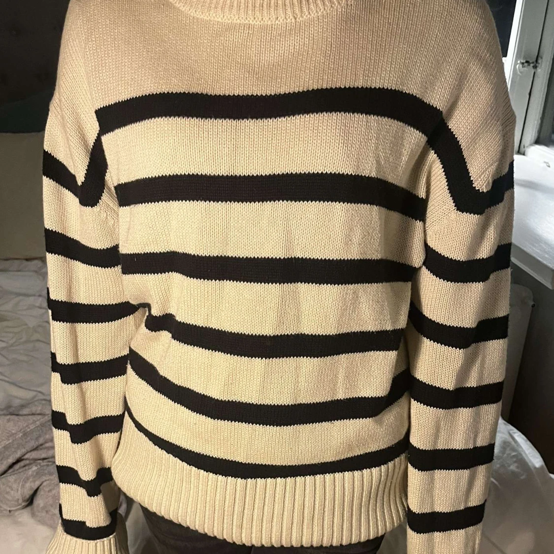 RANDIG STICKAD TRÖJA - 91