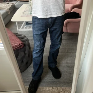 Levis 504 - Snygga vintage levis 504 i fint skick. Skriv vid minsta lilla, 