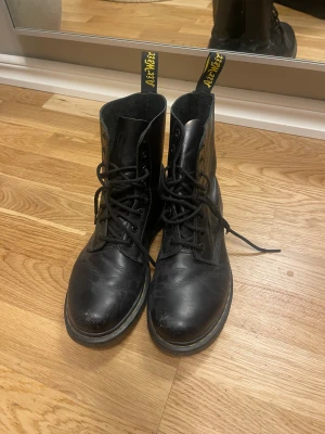 Dr Martins  - Klassiska Dr Martins i bra skick.