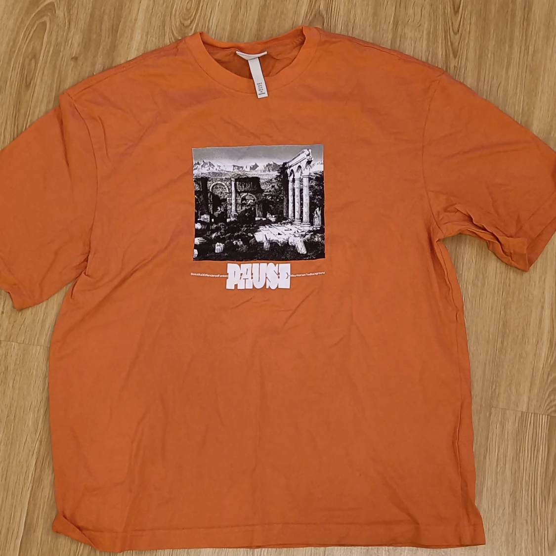 Orange t-shirt