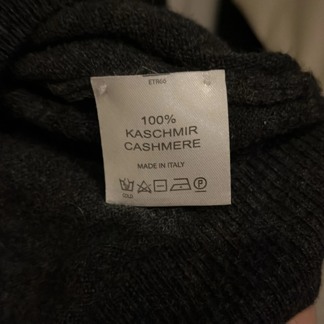 100% Kashmir V-ringad Tröja - 90