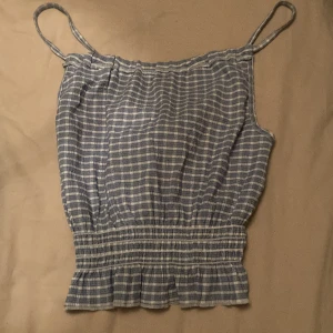 Topp - En jätte gullig topp! Vet tyvärr inte vart den är ifrån