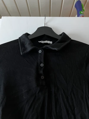 Långärmad tröja - Långärmad tröja från New Yorker Storlek Xs  Tvättas innan den skickas