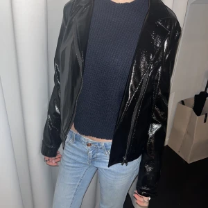 Svart skinnjacka🖤 - Skinnjacka som passar till det mesta! Aldrig använd, i strl S!