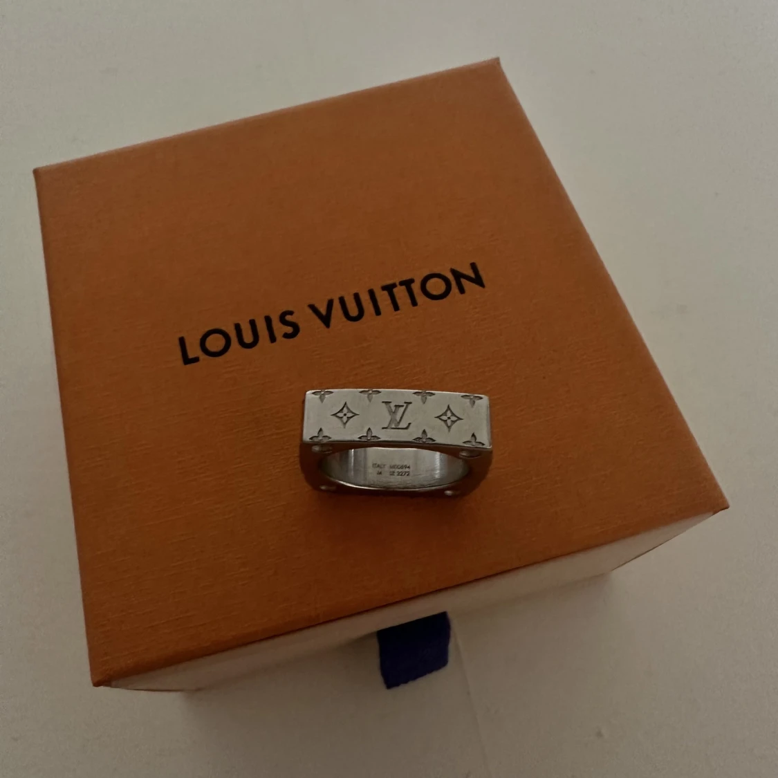 Lv ring 