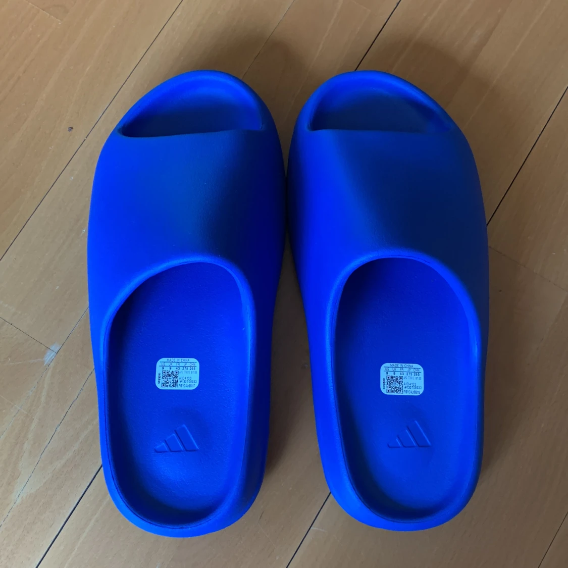 Yeezy slide Azure  - 90