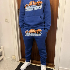 Shooter dress - Storlek S kan passa m