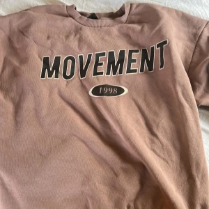 huddie gina - y2k huddie rosa storlek m/l använd 1-2 gånger 