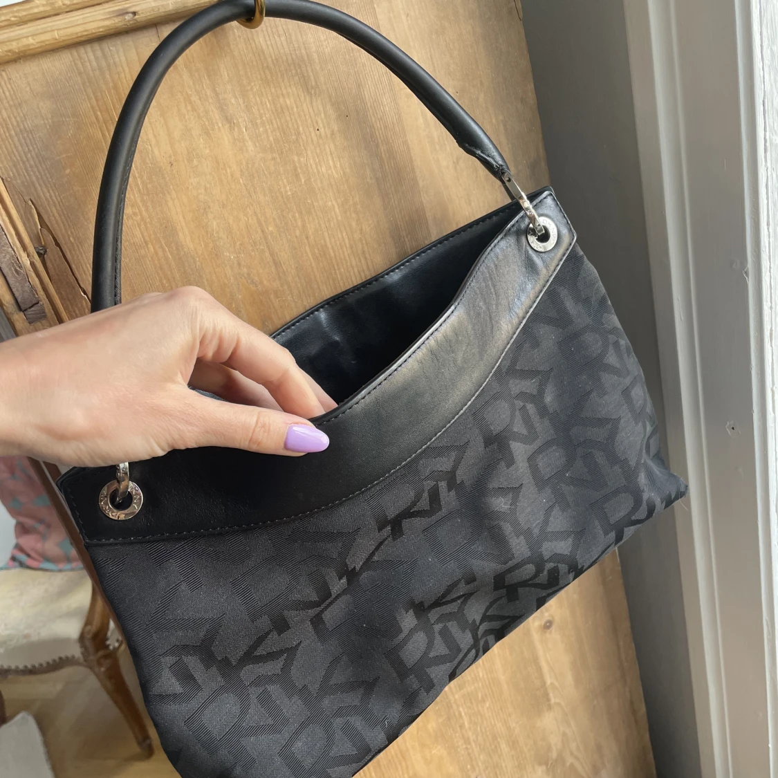 DKNY Y2K style handväska 