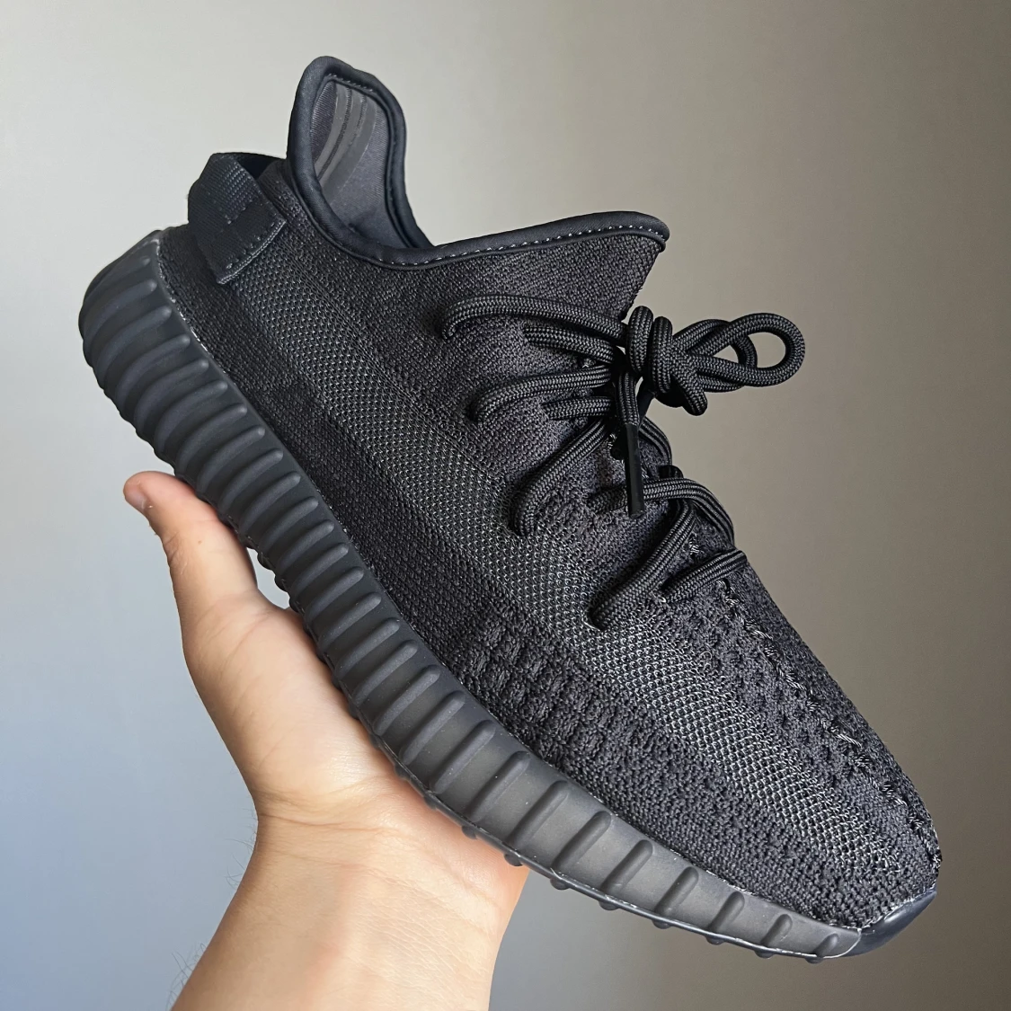 Yeezy 350 v2 Onyx - 90