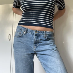 Lågmidjade baggy jeans - Helt nya. lågmidjade baggy jeans