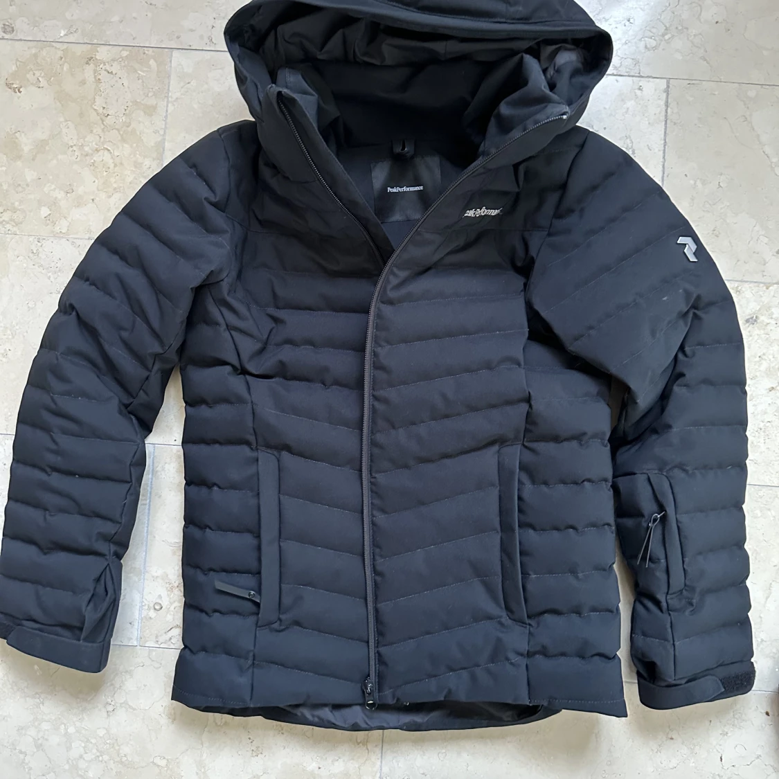 Peak performance frost ski down jacket
