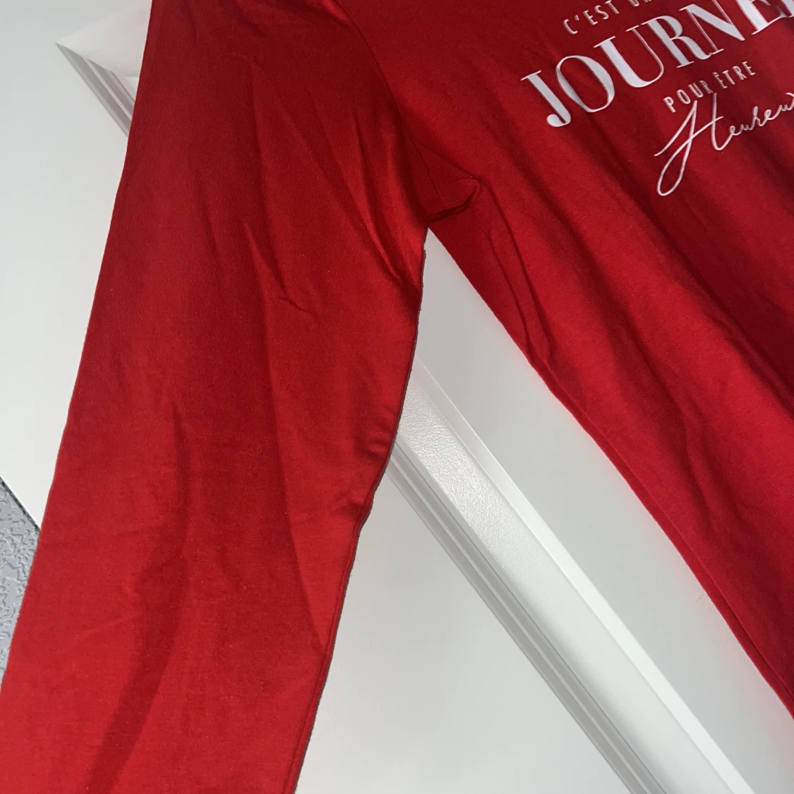 Röd trekvartslång tröja  - 90