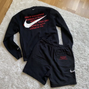 Nike sweater set herr - Skön tröja och shorts från Nike. Båda storlek M