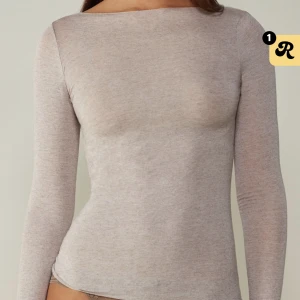 Intimissimi tröja - Säljer denna populära intimissimi tröjan i jätte bra skick, inga tecken på användning! Nypris är 449💞💞