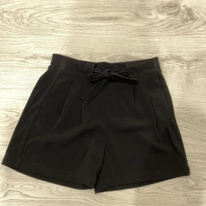 Shorts - Jätte fina somriga shorts som inte passa mig längre.  Pris kan diskuteras i dm.