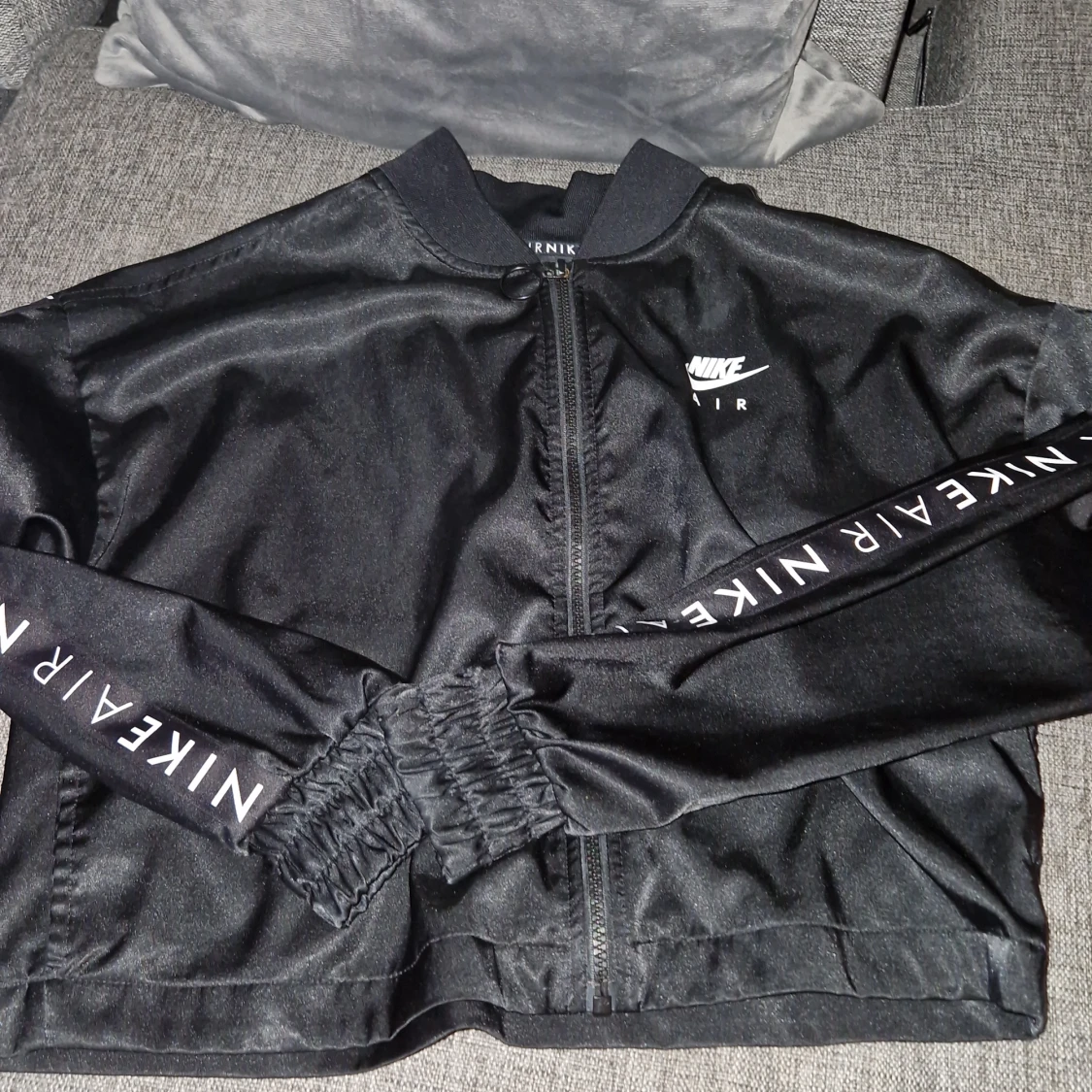 Svart nike kofta - 90