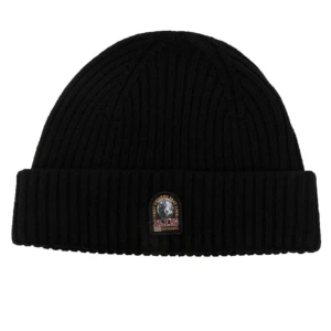 Mössa - Parajumper mössa. Använd men finns inga skador på den köpt för 1000. 