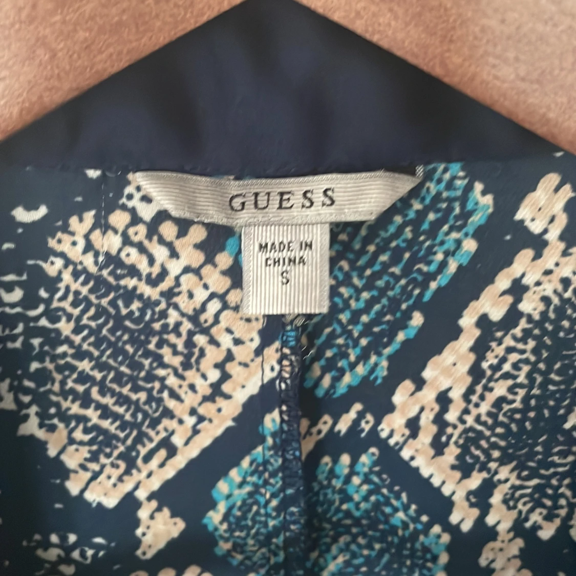 Guess topp - 90