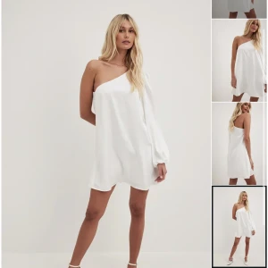 studentklänning NAKD - Säljer den slutsålda studentklänningen från NAKD! Superfin men hittade andra alternativ som passade mig bättre. Helt oanvänd! I storlek 36, normal i storleken.  Kontakta mig vid frågor🤍 Står inte för frakt!!!!