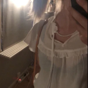 Blus - Säljer en super fin blus i nytt skick❤️