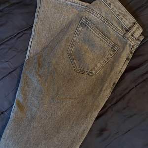 Gråa lowrise jeans från hope🖤 