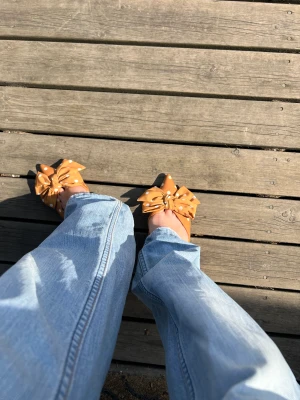 Zara klackar storlek 38 - Så söta klackar från ZARA endast använd en gång pga fel storlek! Så fina till ett par jeans eller klänning. Storlek 38, helt slutsålda🫶🫶