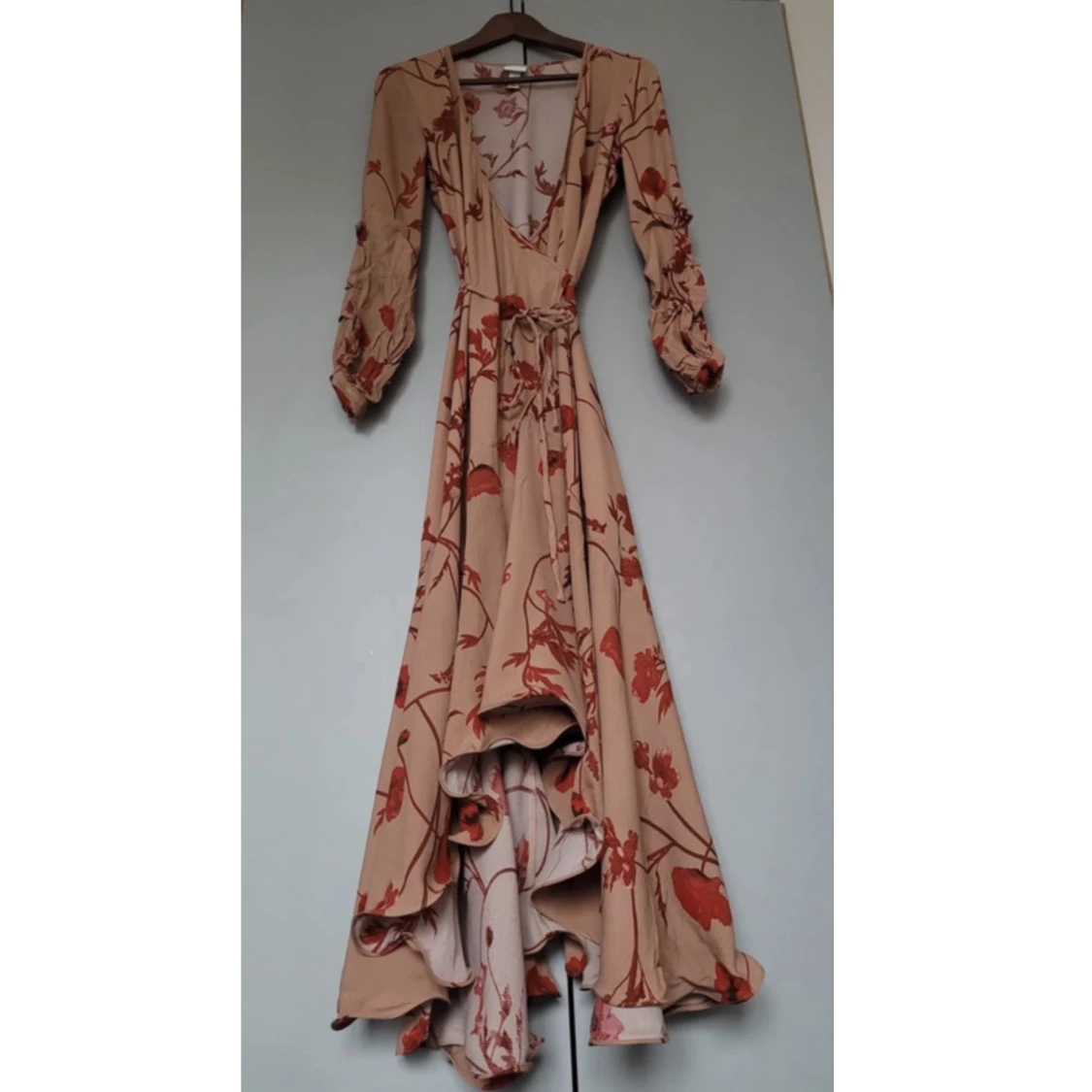 H&M klänning Johanna Ortiz