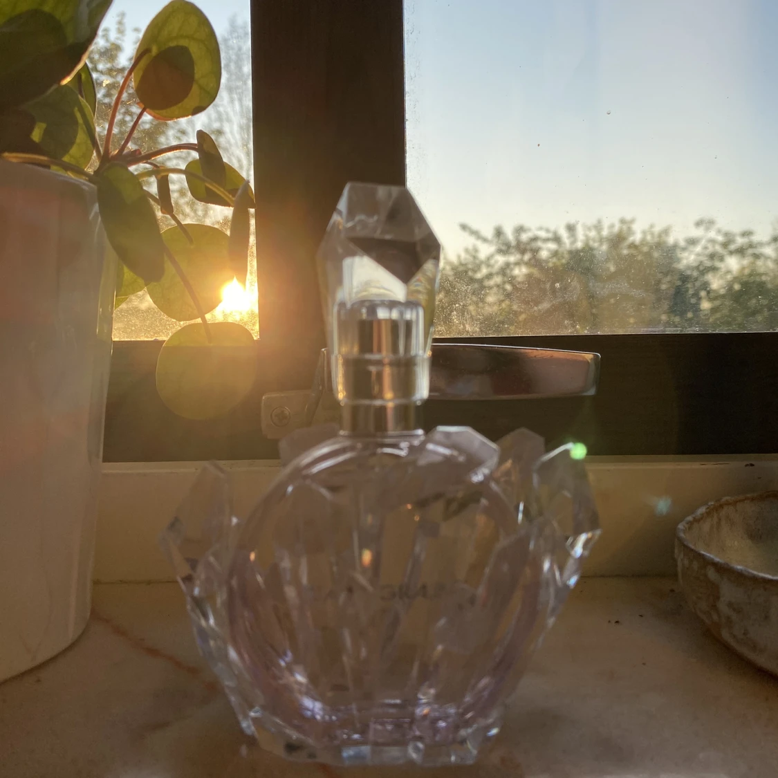 Parfym Ariana Grande  - 91