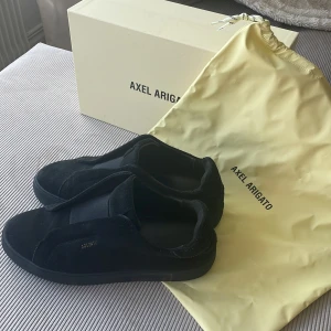 Arigato skor - Svarta arigato skor i storlek 41 som är i bra skick 9/10