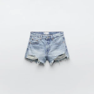 Zara shorts - Aldrig använda shorts med prislappen kvar! Superfina!⭐️