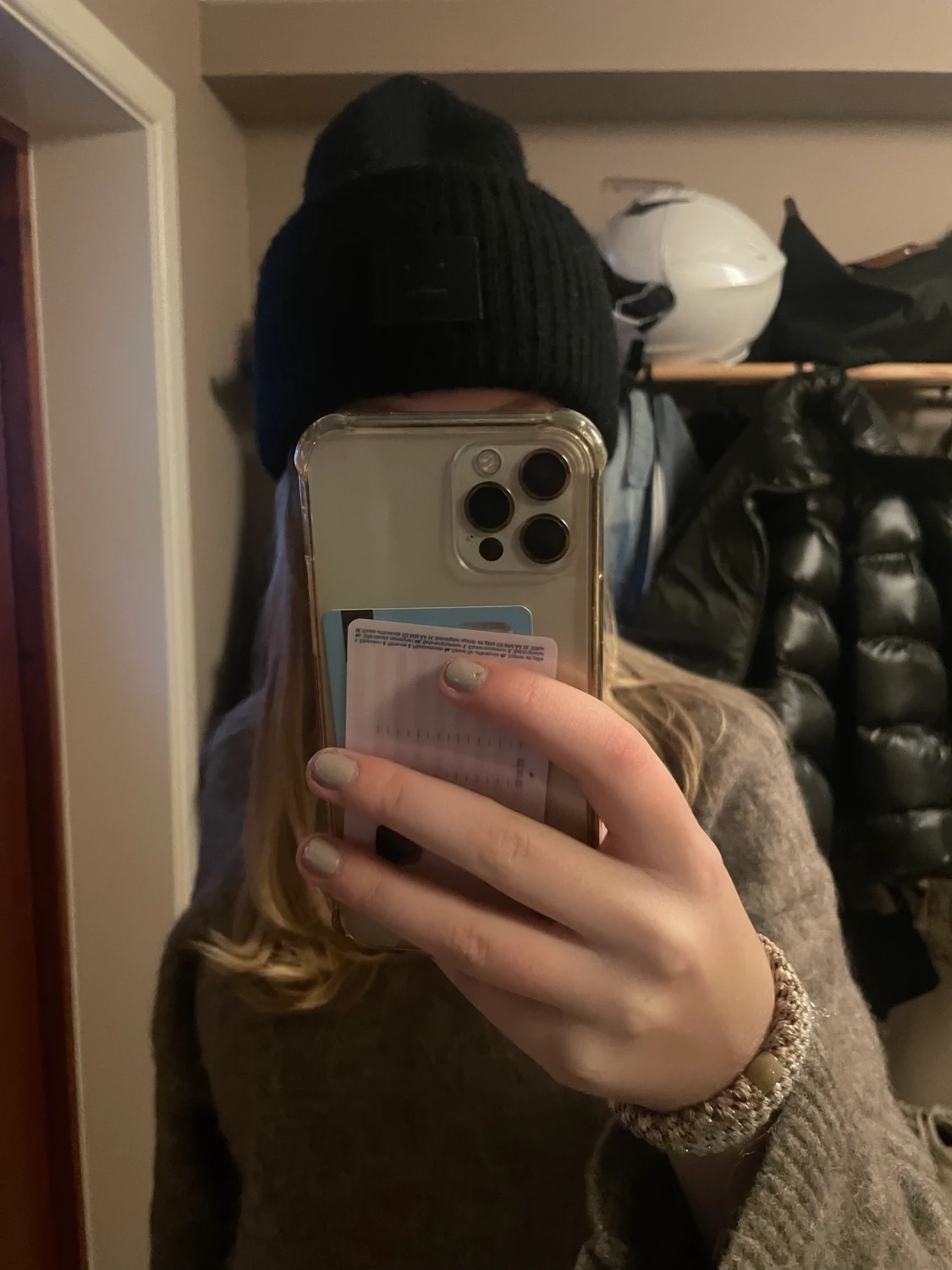 Äkta akne mössa - 91