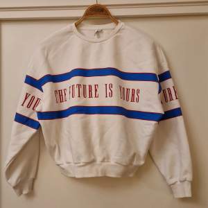 Sweater  Brand: Nelly  Size: XS