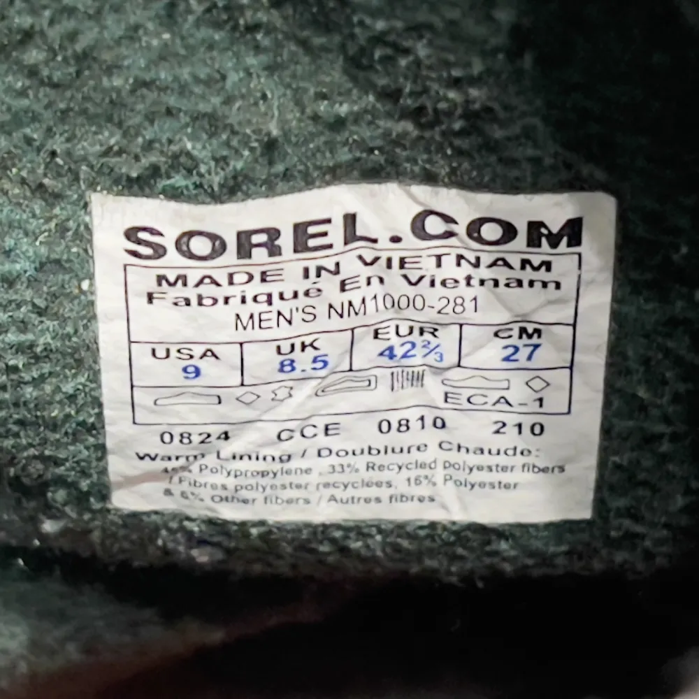 Säljer superfina (se bilderna på det jättebraskick) Sorel caribou vinterkängor. Mycket sparsamt använda (se bilden på sulan).   Stl. EU 43 / US 9.5 / UK 8.5.. Skor.