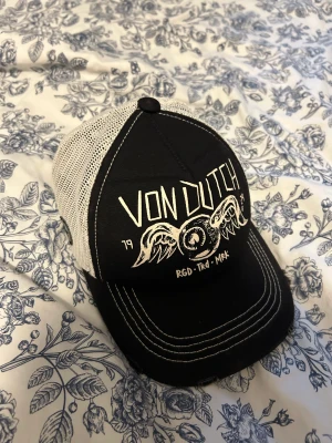 Von dutch keps  - Knappt använda den e fett cool äkta köpt på ebay 