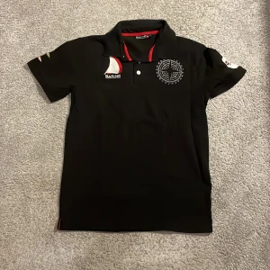 Marine skjorta - Storlek L men är som S/M 