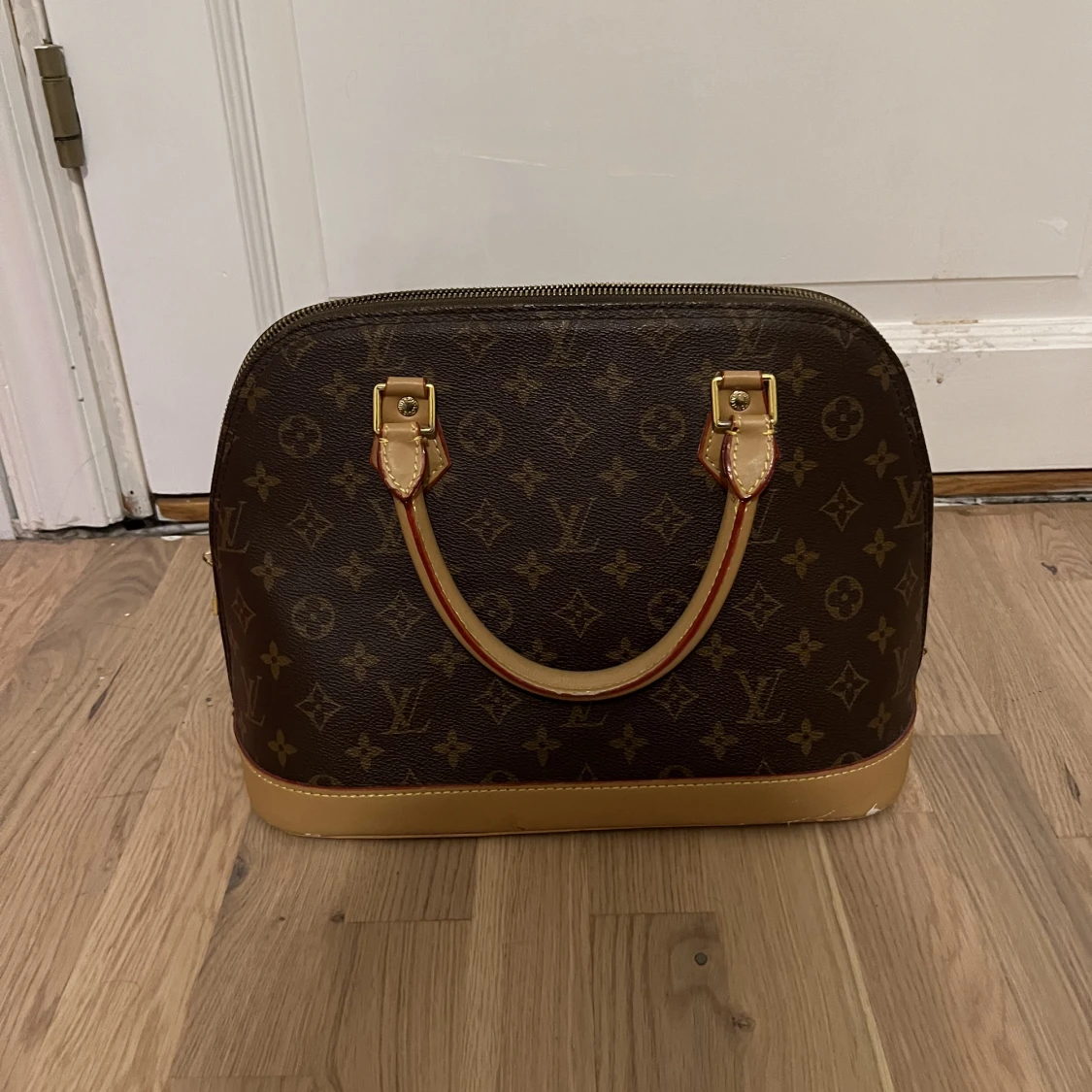 Louis Vuitton väska - 90