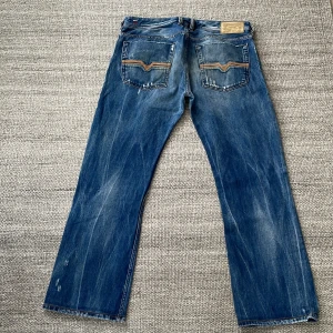 Vintage diesel jeans  - Sjukt feta vintage diesel jeans i lite smått bootcut/loose fit ! Grymt skick size 33/34 sitter som 33/30