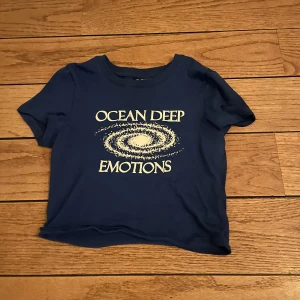 Tshirt - Jätte fin t-shirt från HM som bara är använd 1 gång. 💗