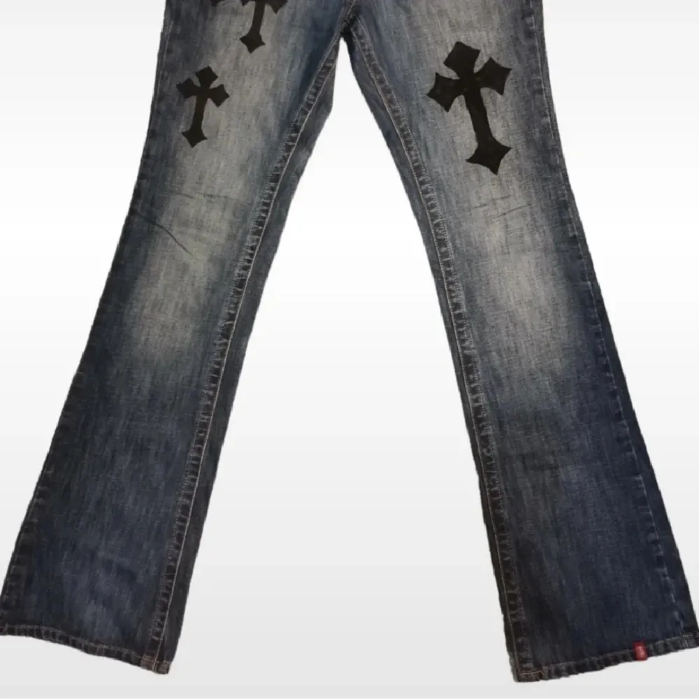 Snygga lowrise jeans som säljs på grund av att de inte är min still.. Jeans & Byxor.