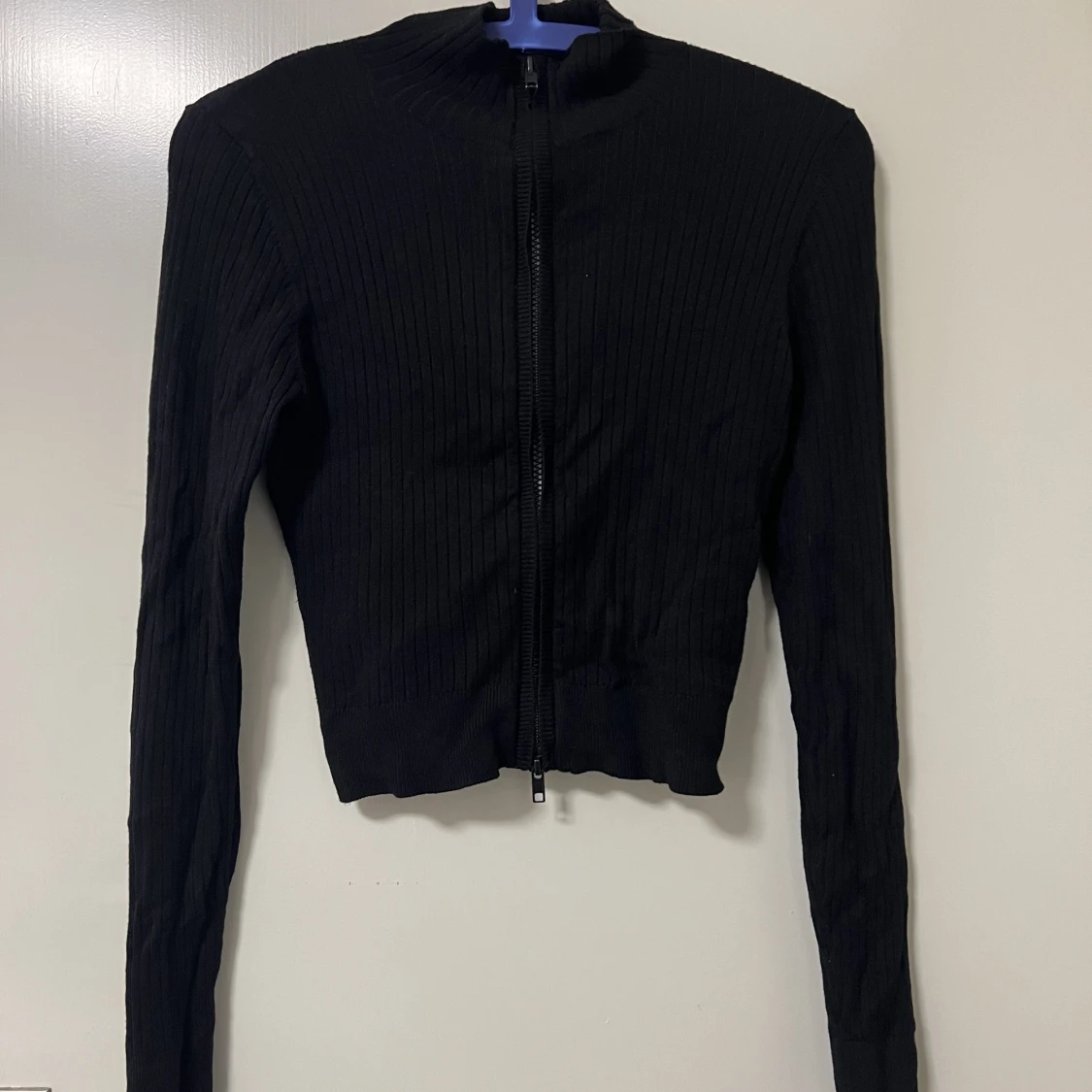 Croppad kofta med blixtlås  - 90