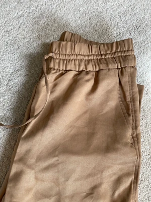 Byxor - Byxor i nyskick 