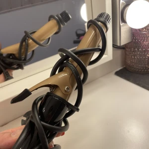 Locktång - Säljer oanvänd locktång, funkar som den ska göra