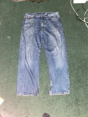 Weekday Galaxy Loose jeans som jag inte har använt på länge. Riktigt nice men måste tyvärr sälja